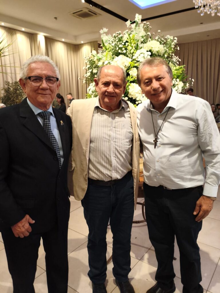 Sessão Solene de Outorga do Título de Cidadão Catanduvense para Ivo Dall’Acqua Junior e Luiz Deoclecio Massaro Galina que aconteceu no dia 14/5.
